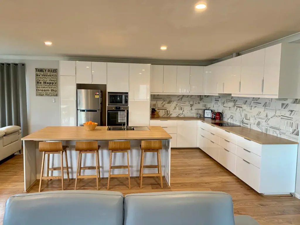 An Outdoor Enthusiast's Dream Home Located In Tyrolean - Fully Furnished.