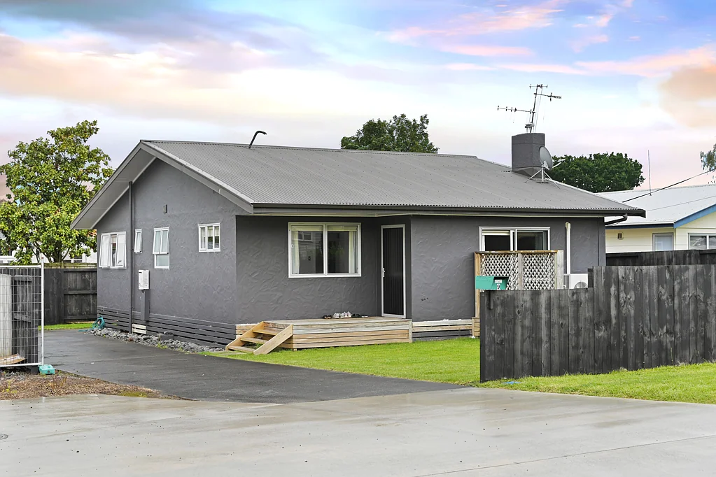 Morrinsville 3कमरा Renovated | Master Ensuite | Close to Schools