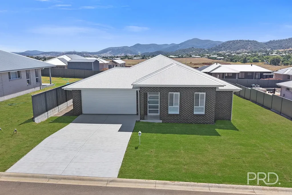 8 Crested Avenue, Tamworth, NSW 2340