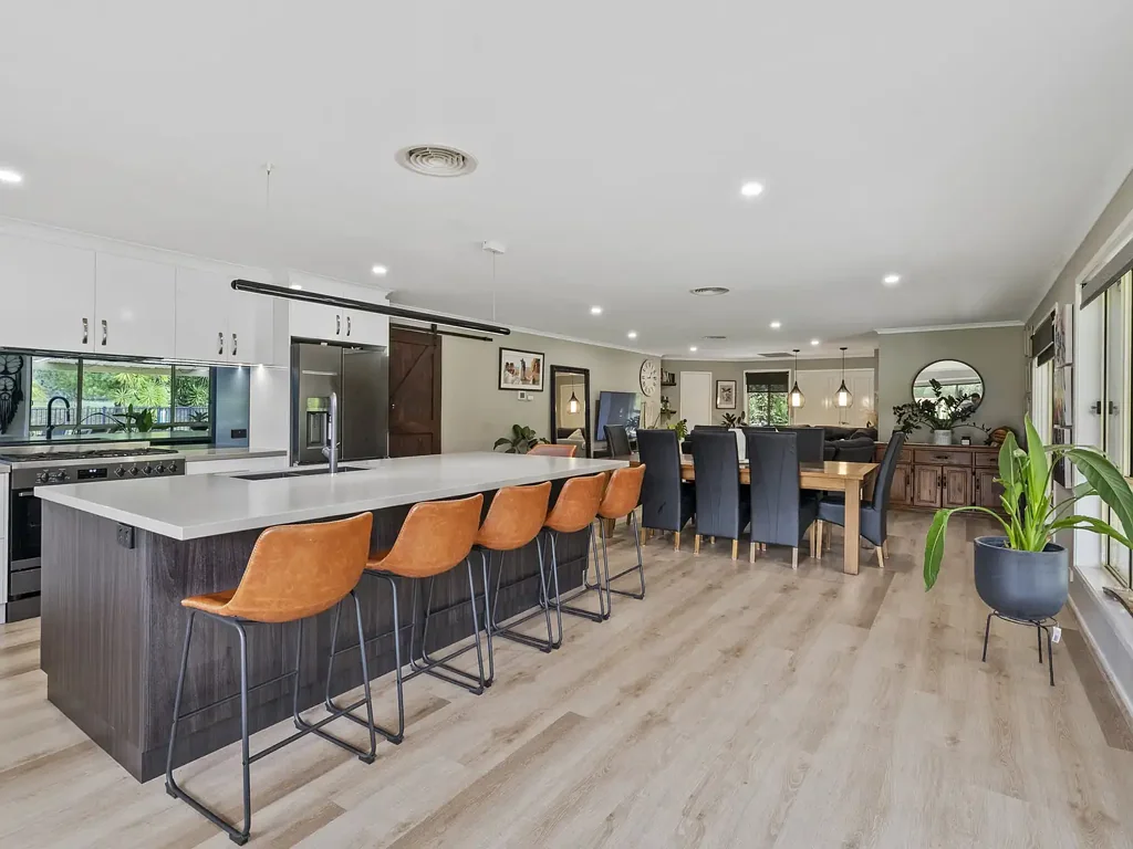 Rutherglen 4બેડરૂમ Paradise living on 2.65 acres