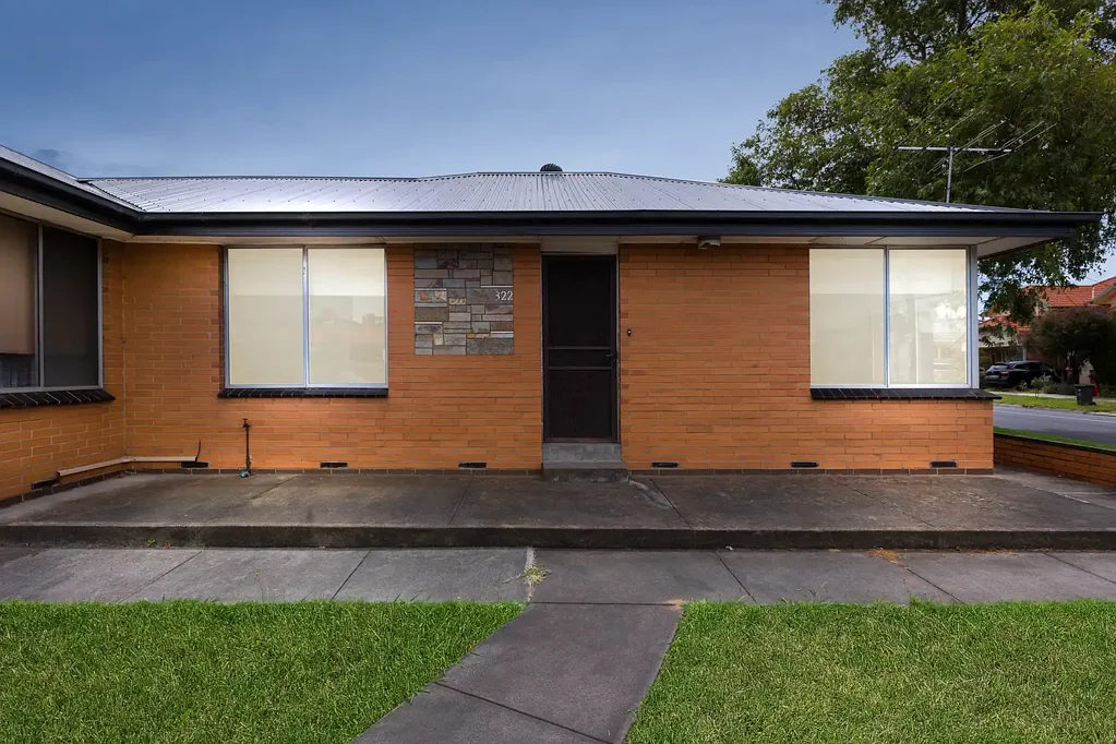 Street-Facing Two-Bedroom in a Prime Essendon Location