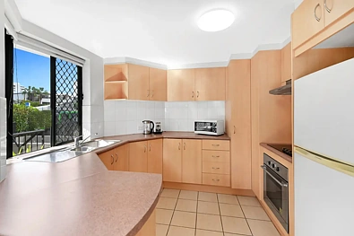 4/2 BROAD STREET, Labrador, QLD 4215, 1房, 1浴, Apartment