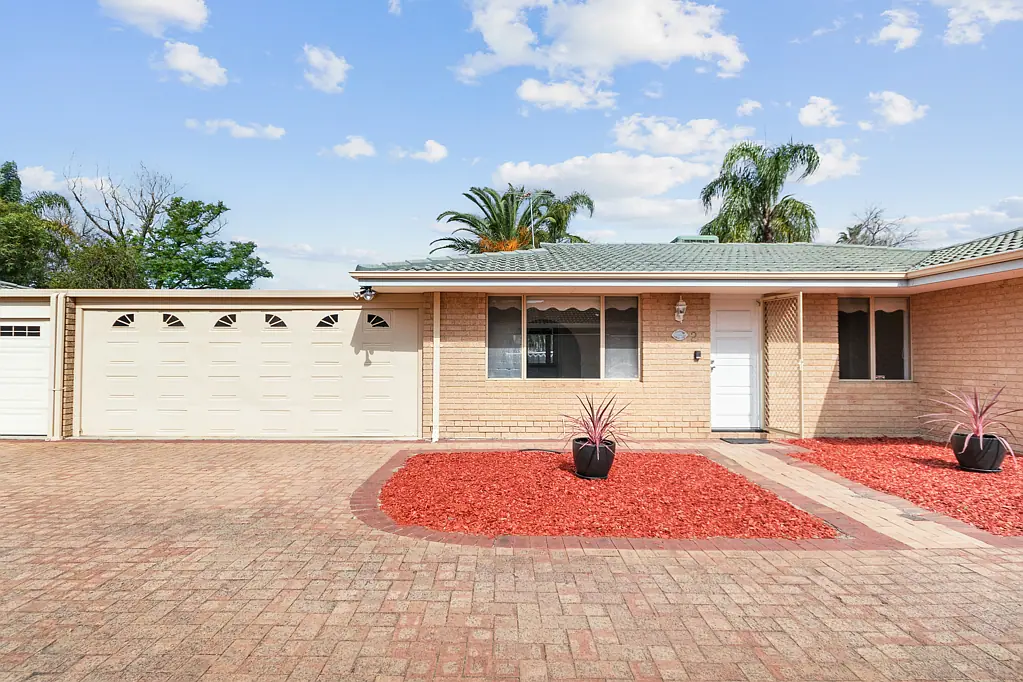 2/13 Kimberley Street, Belmont, WA 6104