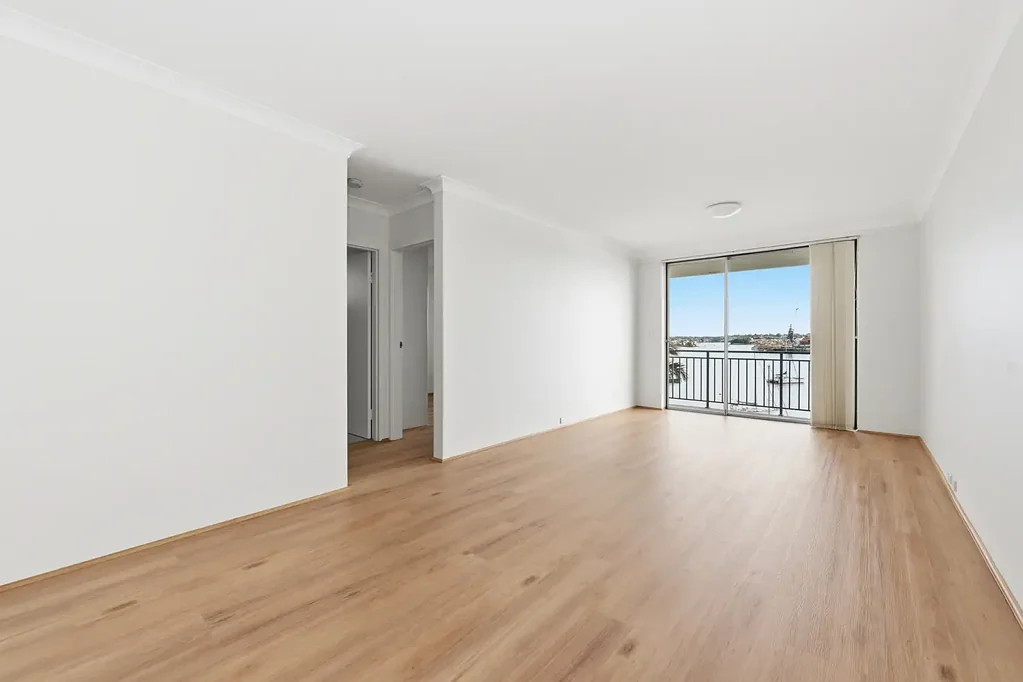2-bedroom apartment with stunning water views
