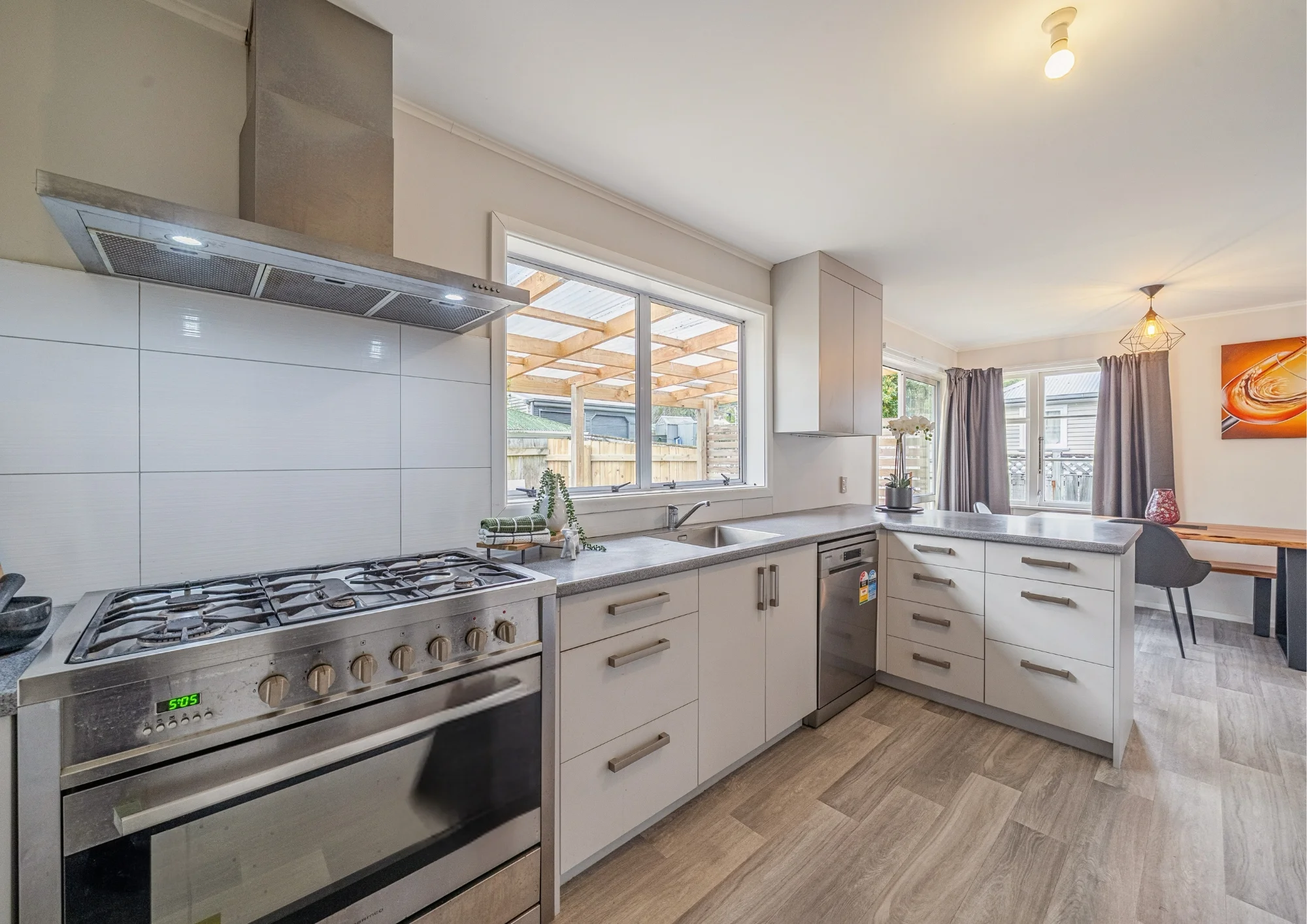 Wainuiomata 3غرفة نوم Make Your Move -  Refreshed Family Home