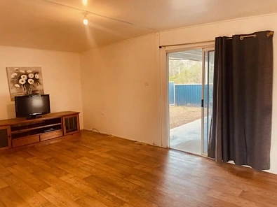 10 Hereford Street, Middlemount, QLD 4746, 3房, 1浴, House