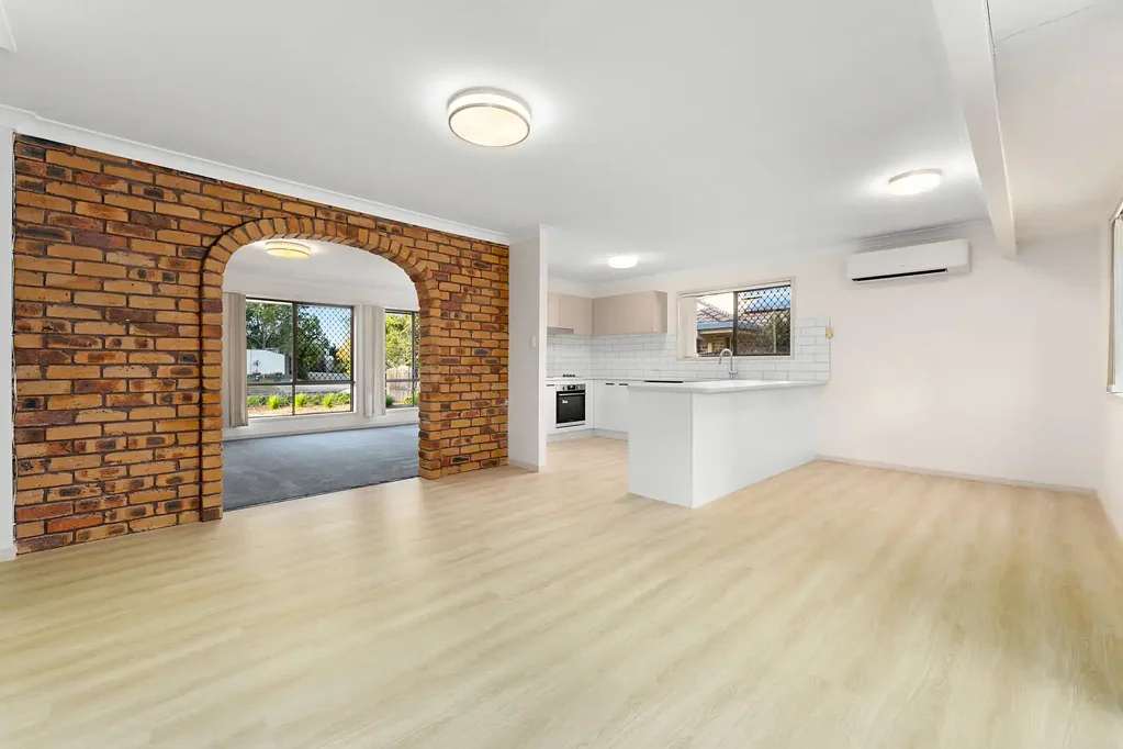 Spacious 4-Bedroom Family Home in Prime Location