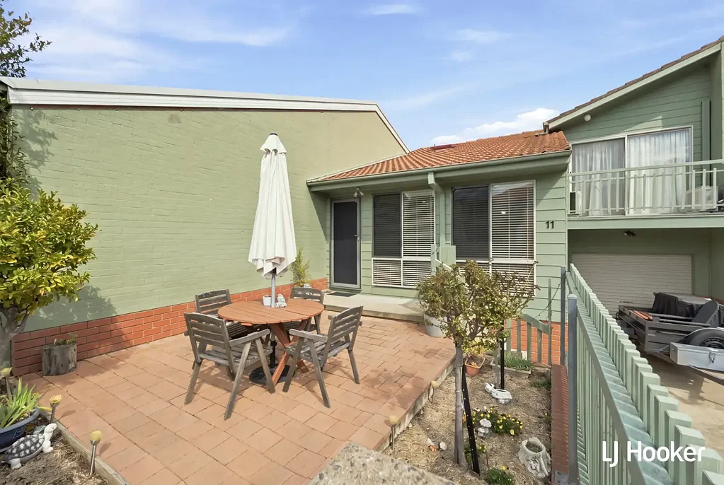 Melba 3房  Interstate Move Creates a Genuine Opportunity - Separate Title, No Body Corporat