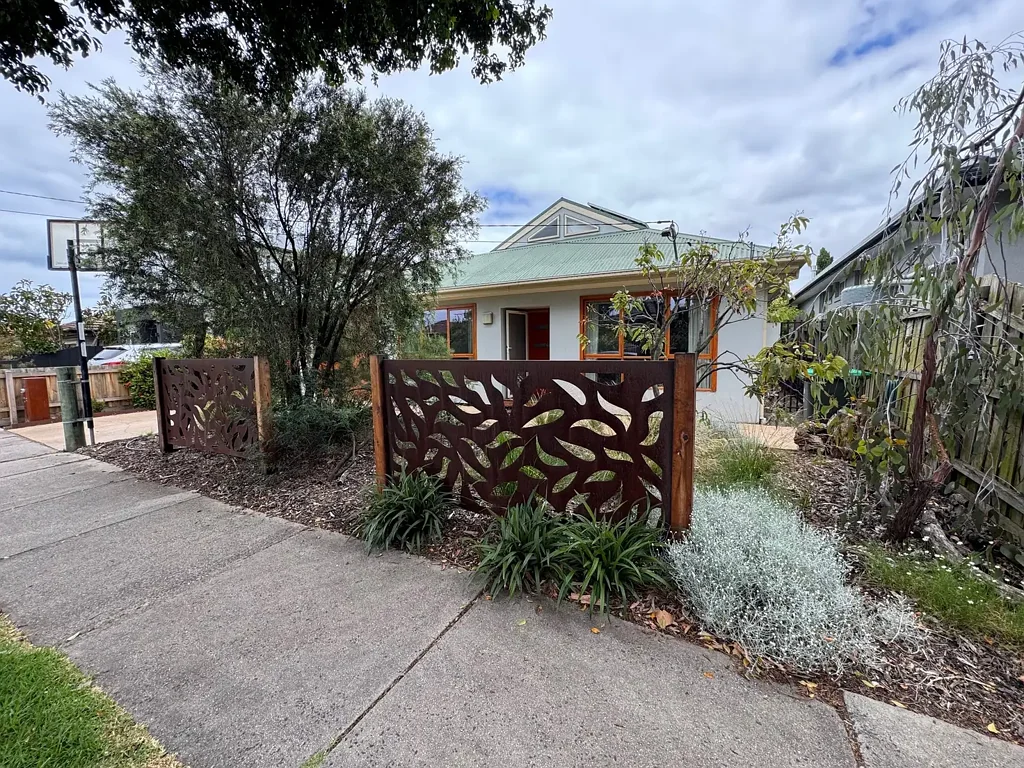Spacious Family Living with Unique Loft & Entertainer’s Alfresco