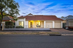 11 Parkview Drive, Mawson Lakes