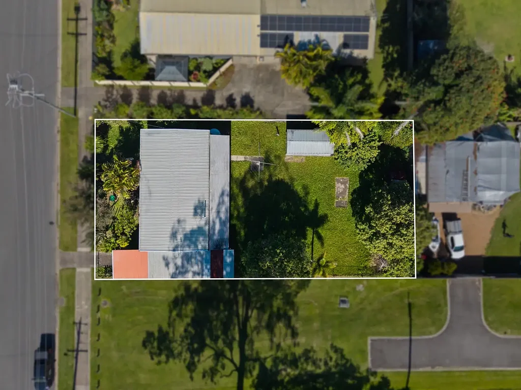 Caboolture 3部屋 Spacious 809m² Block with Side Access, Shed & Endless Potential