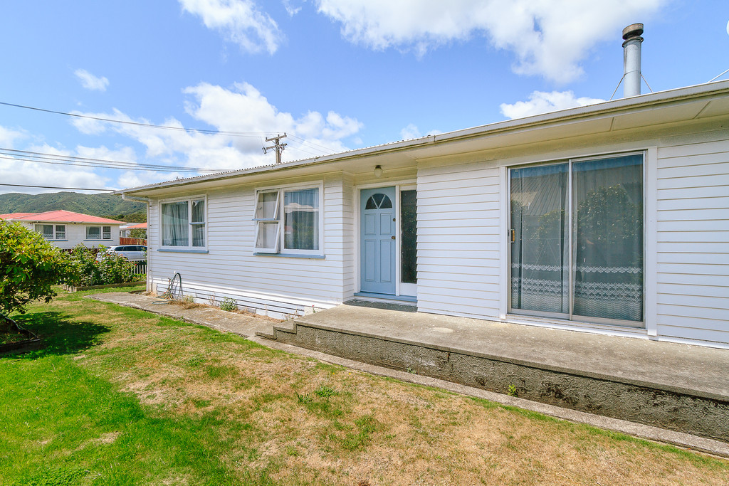 3 Konini Saint Parkway, Wainuiomata, Lower Hutt, 3部屋, 1バスルーム