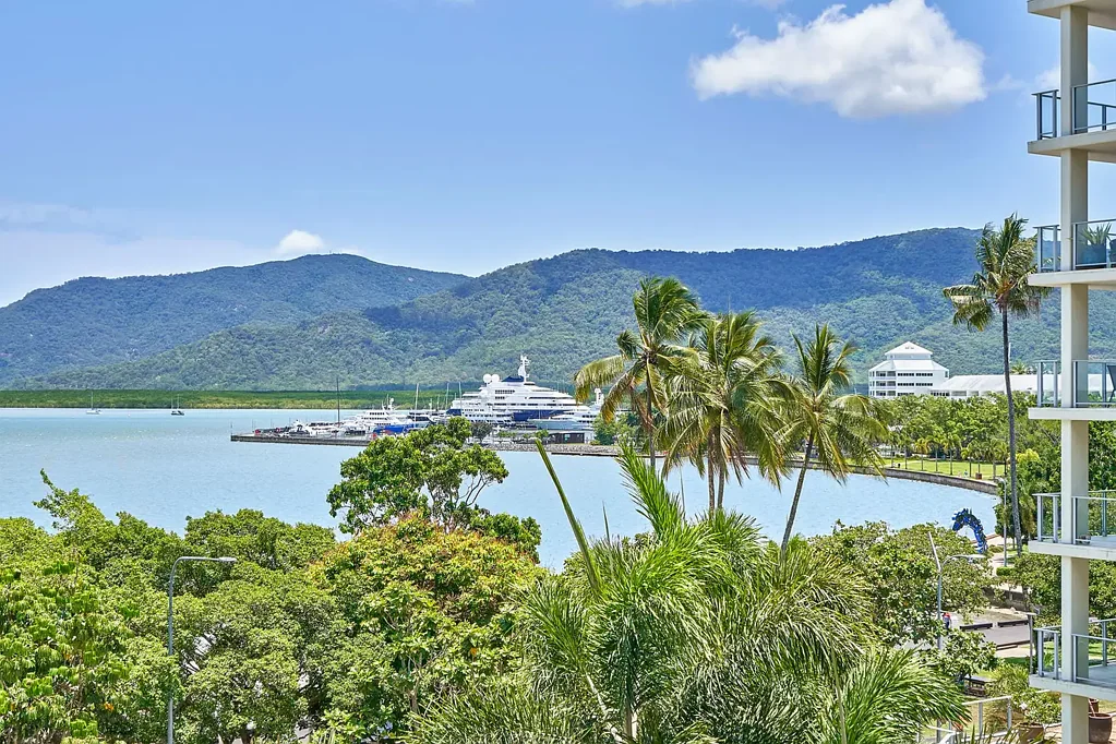 Cairns City 2房  BEAUTIFUL DAY AND NIGHT - MARINA VIEWS - TRILOGY CAIRNS ESPLANADE