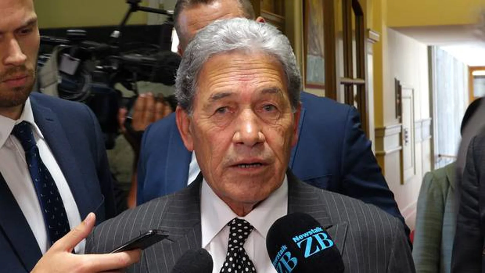“我是无罪的！” Winston Peters回应政治现金丑闻