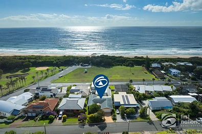 Forster 3房  Ocean Views & Coastal Living Just Moments from One Mile Beach