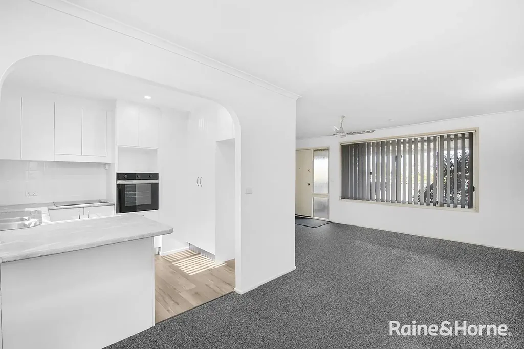 1 Capri Close, Belmont, NSW 2280