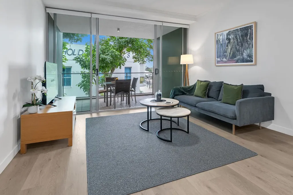 Broadbeach Waters 1Kwarto FULLY FURNISHED RIVERSIDE APARTMENT