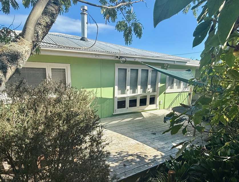 24 Lorenzen Bay Road, Raglan, Waikato, 3房, 1浴, 整租独立别墅