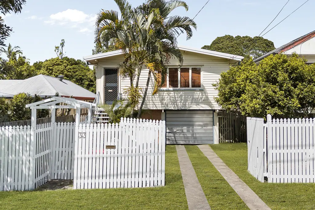 33 Arundal Street, Brighton, QLD 4017