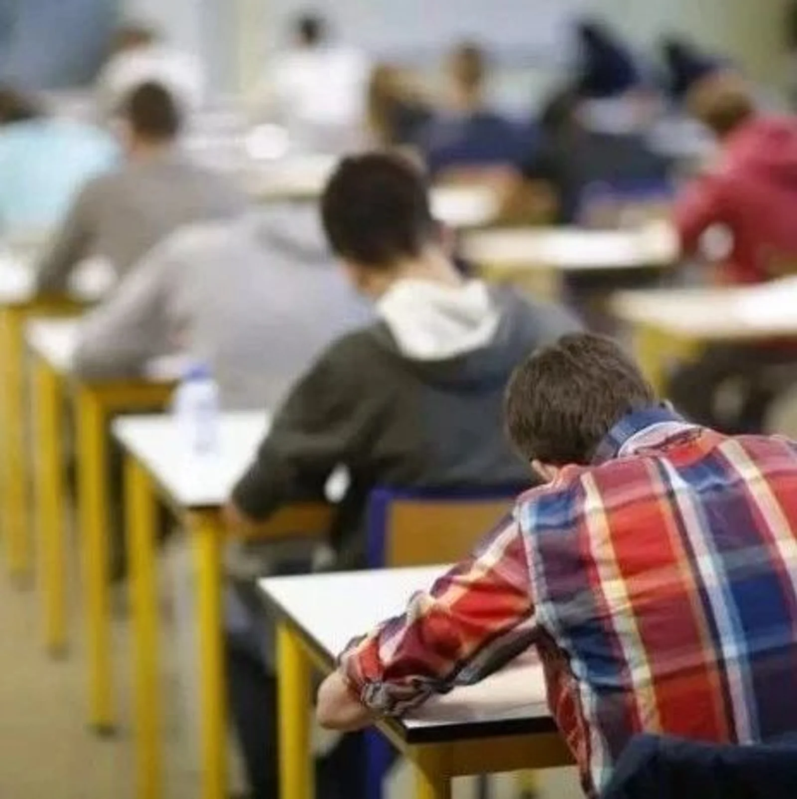 最新调查出炉!美国亚裔学生“最缺钱”上大学