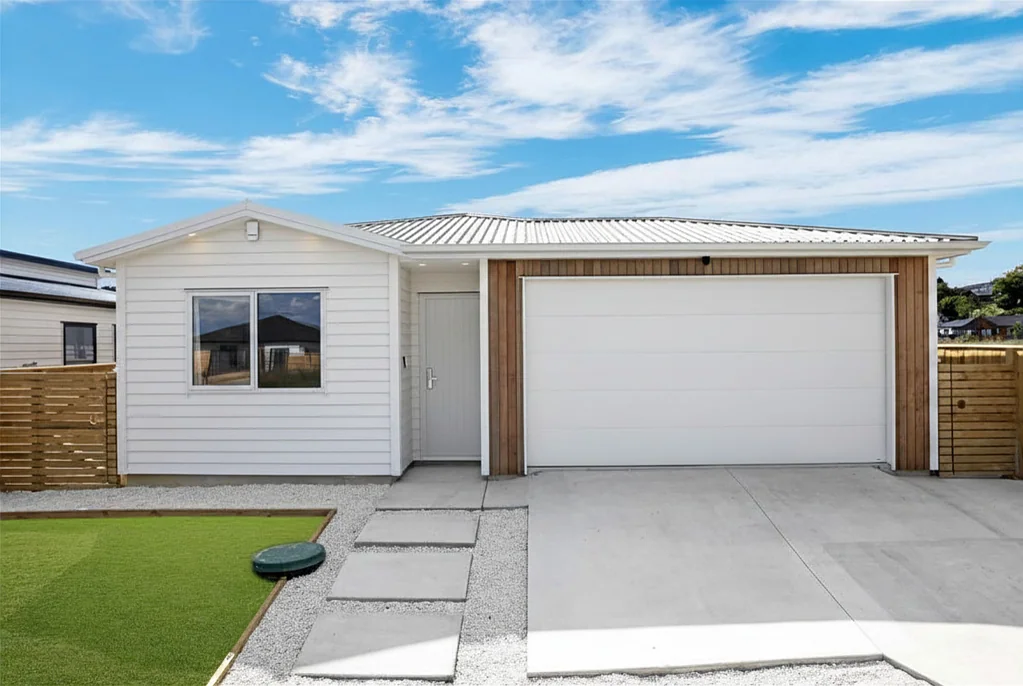 Opaheke 5房  Spacious 5-Bedroom Home - Vendor Wants Sold