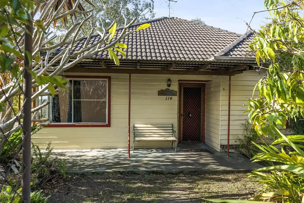 North Lambton 4બેડરૂમ Ready for a new chapter. So much potential to add value with a full renovation