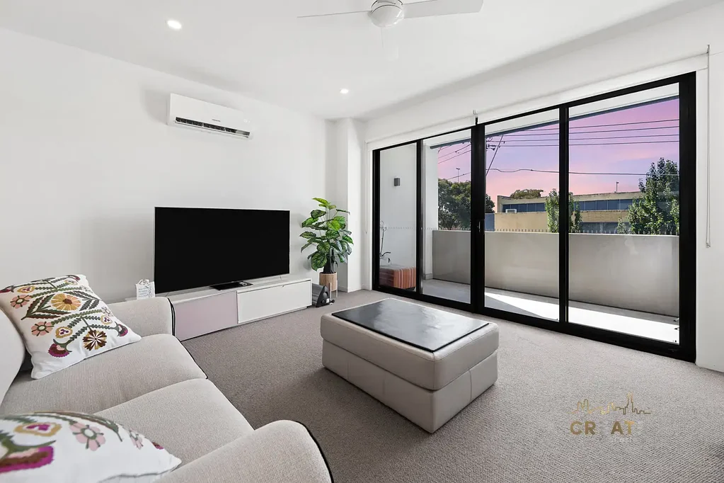 St Albans 3Kwarto STUNNING NEAR-NEW 3-BEDROOM TOWNHOUSE