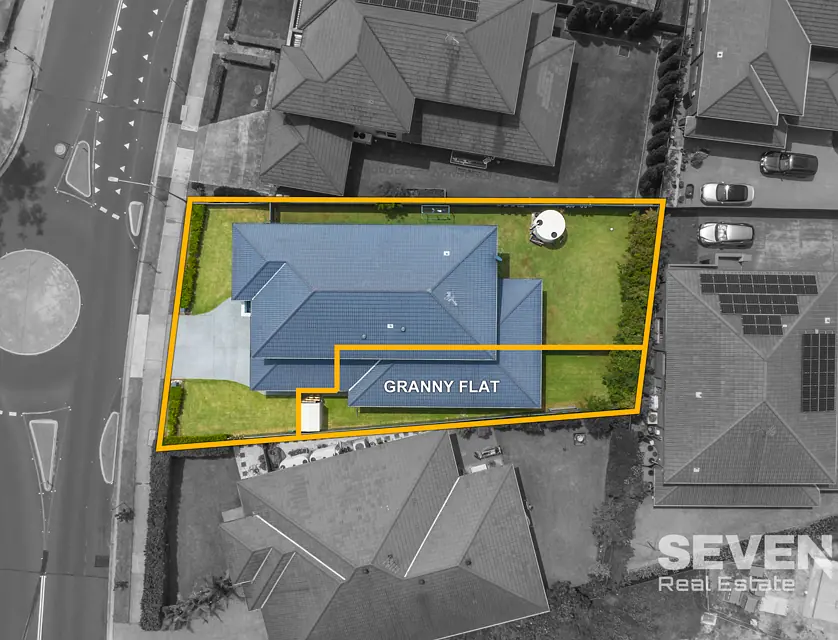 48 & 48A Fairway Drive, Norwest, Central Tablelands, 6 कमरे, 4 बाथरूम, House