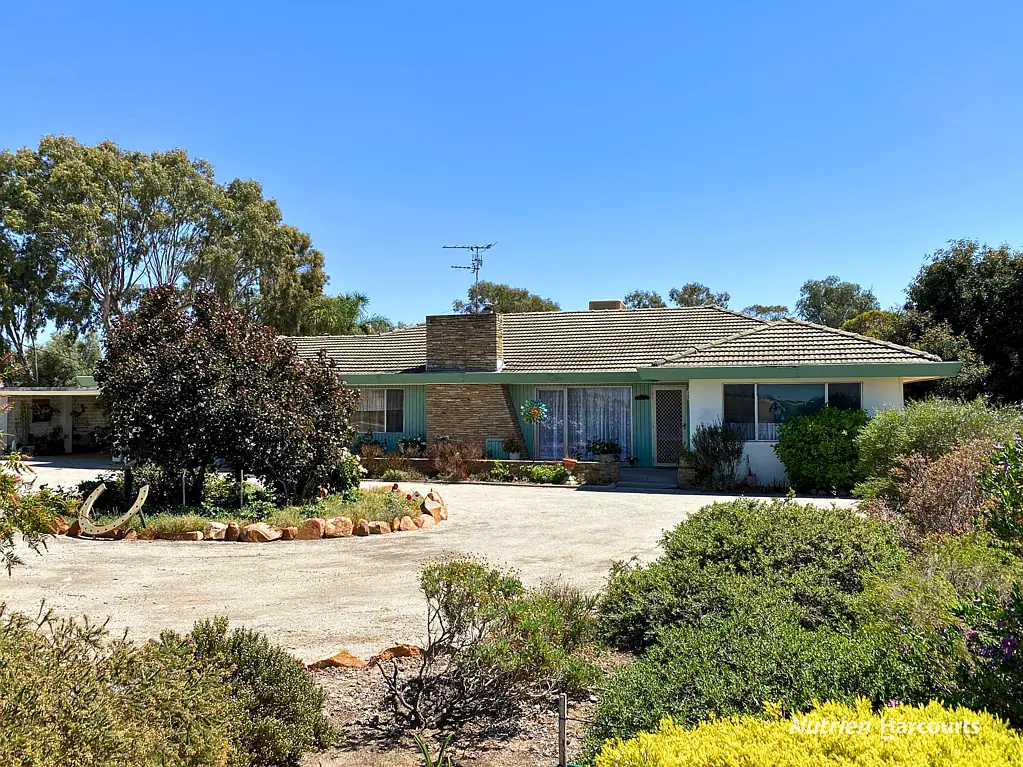 15 Hammond Street, Kellerberrin, WA 6410