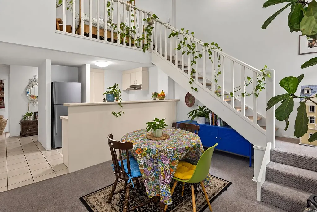 Grange 2બેડરૂમ Two Bed + Loft Grange Apartment with Kedron Brook Views!