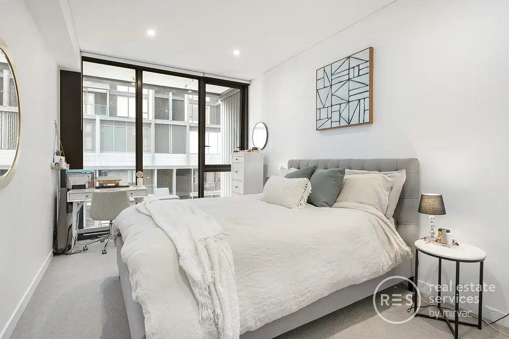 Furnished 1 Bedroom Apartment in Mirvac's St Leonards Square