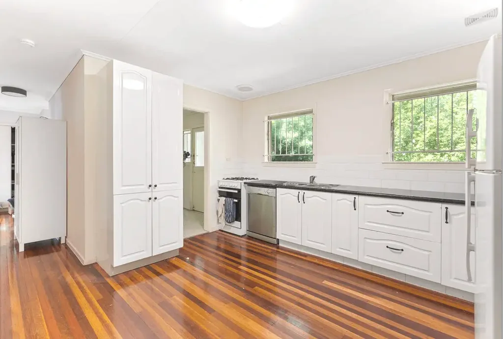 Quaint little charmer - Mansfield SHS Catchment