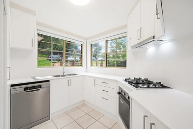 23 Webb Avenue, Hornsby, NSW 2077, 4 Kuwarto, 3 Banyo, House