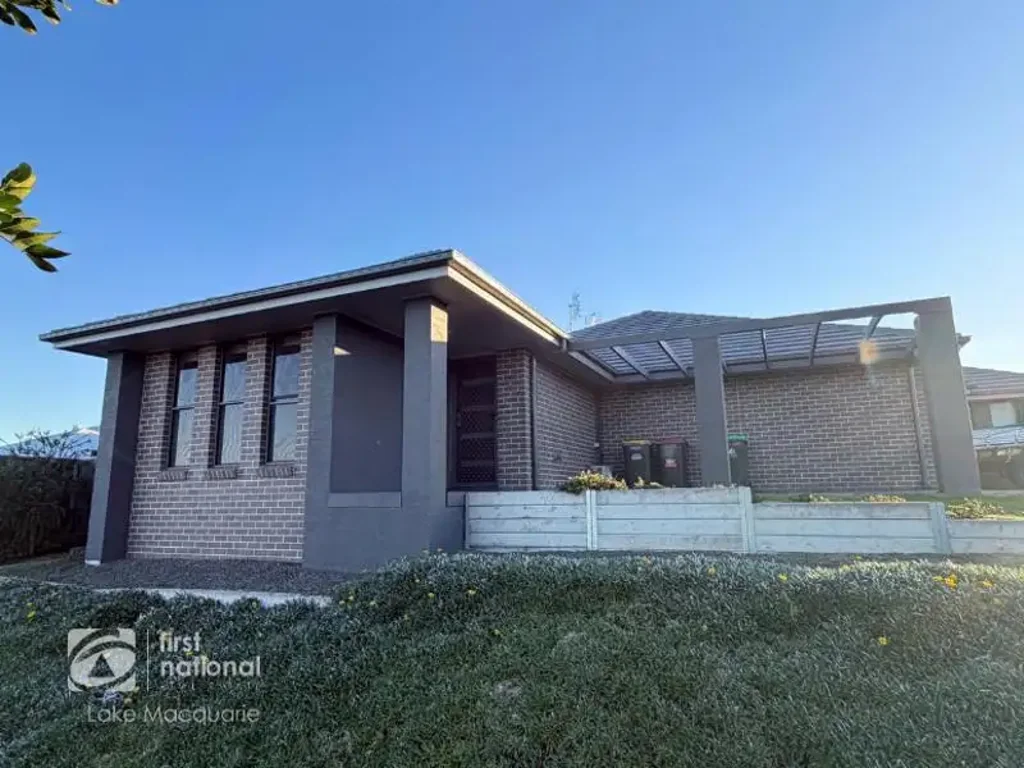 NEAT & TIDY TWO-BEDROOM HOME IN CAMERON PARK