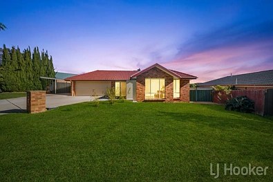 Jerrabomberra 5chambre PRICE REDUCED -  Family Haven with Solar Boost
