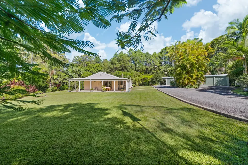 Mooloolah Valley 3房  Acreage Paradise – Rare Opportunity on 4 Acres Complete with a Large Shed and Pool