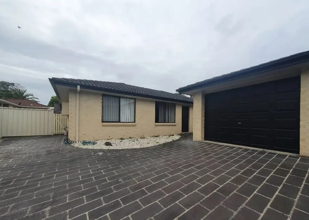 3 Bedroom Villa + Single Garage + Car Space