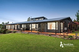 699 Heckers Hill Way, Kangaroo Ground