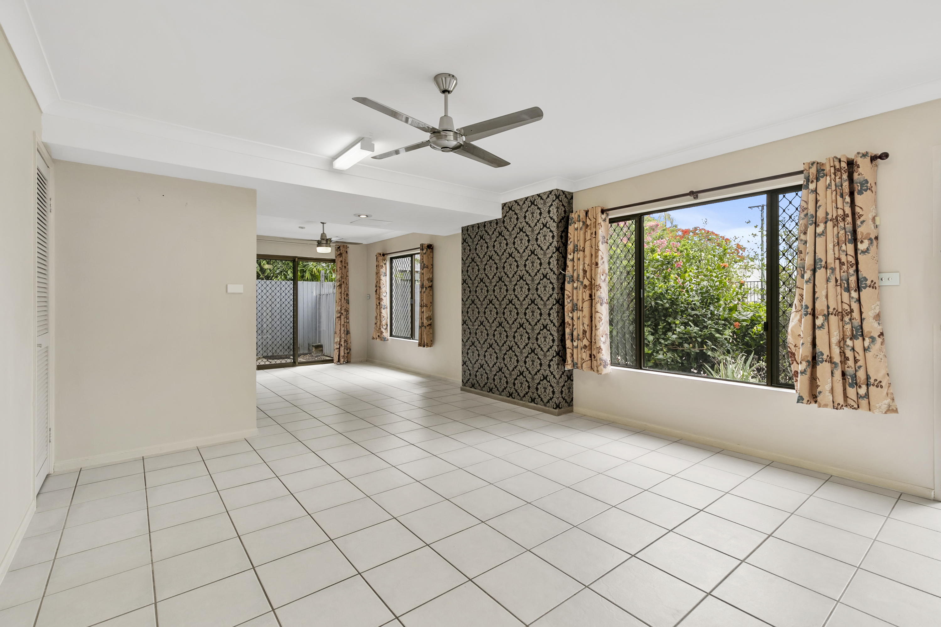 UNIT 4 14-16 ROWE ST, EARLVILLE QLD 4870, 0 rūma, 0 rūma horoi, Townhouse