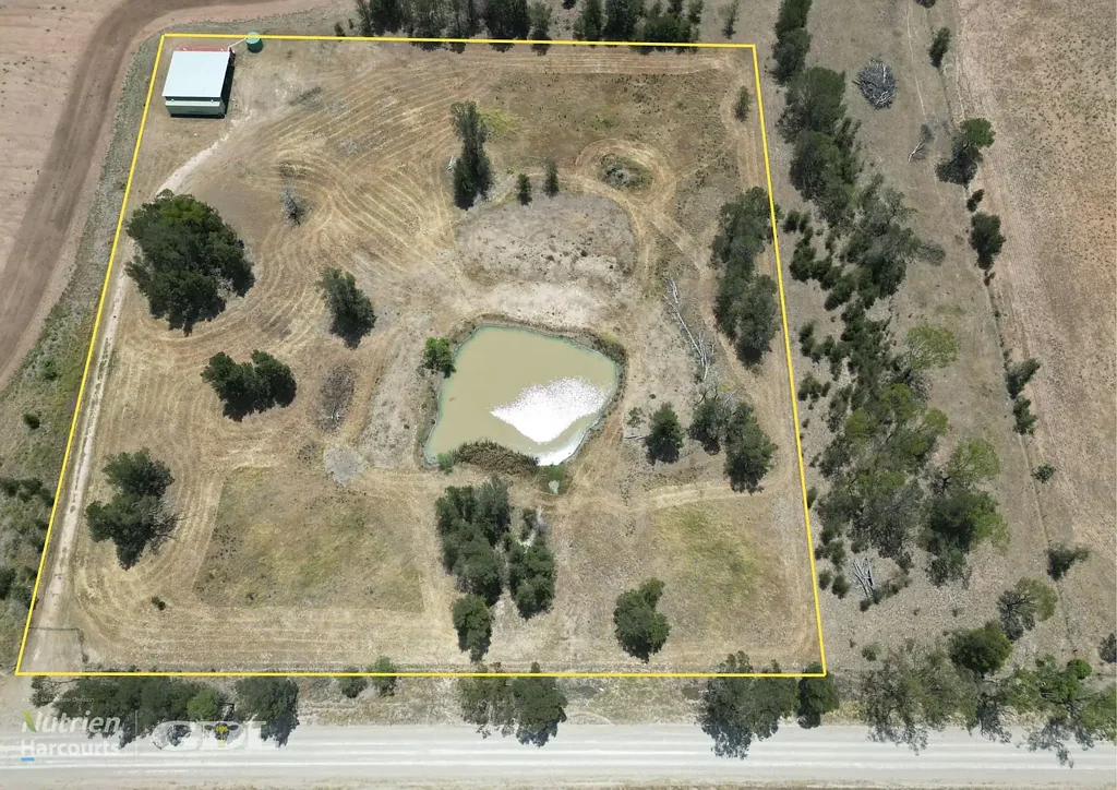 Punchs Creek 5 Acres Packs A Punch On Features