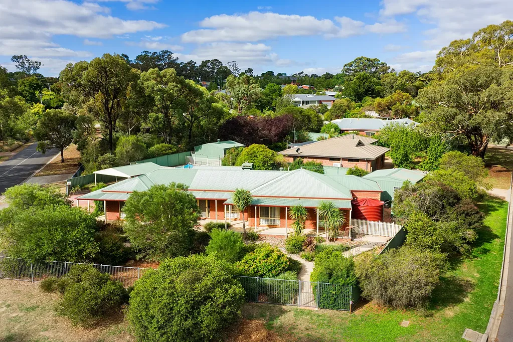Castlemaine 4Kwarto Pool, Privacy & Room for the Whole Family