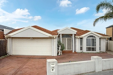 Roxburgh Park 5 Slaapkamer Oversized Family Home on 623sqm approx.