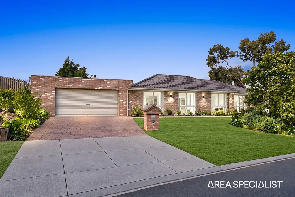 Kurunjang 3कमरा THE BRIEF:Exceptional Corner Position with Side Access