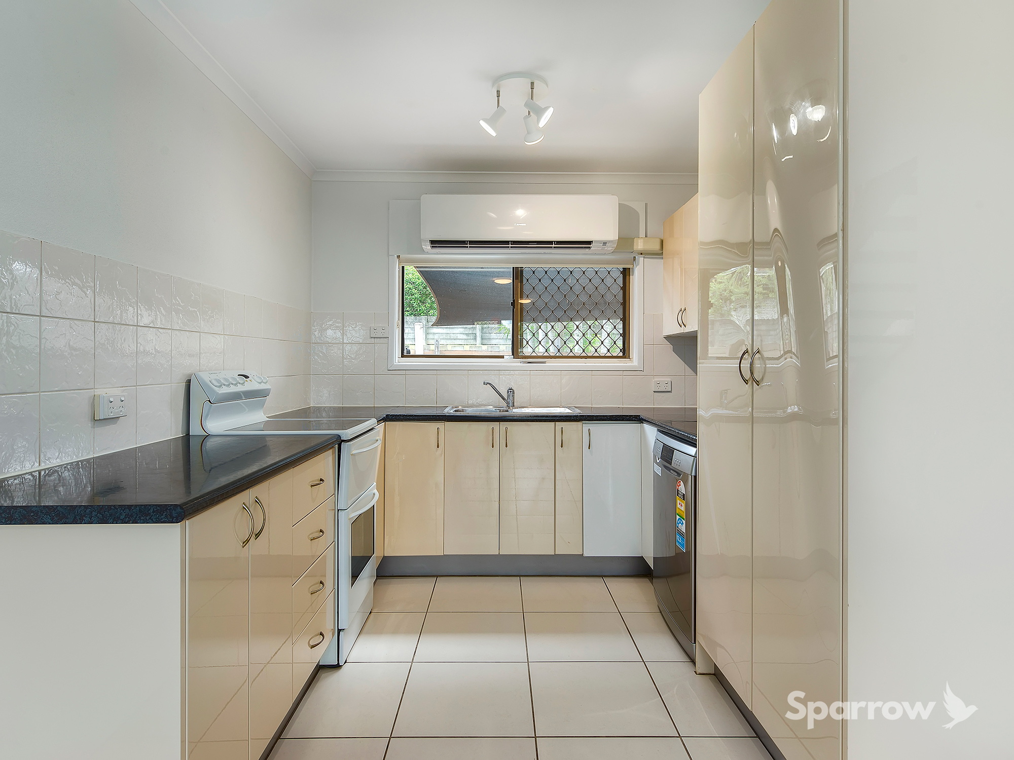 KABUKI UNIT 22 43 WOORAKA ST, ROCHEDALE SOUTH QLD 4123, 0 Bedrooms, 0 Bathrooms, Townhouse