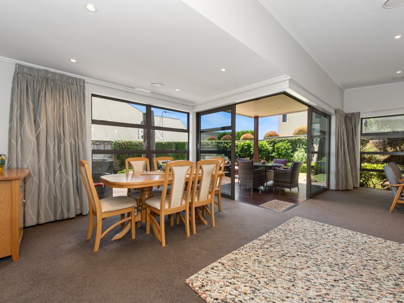 6 Caversham Drive, Rototuna, Hamilton, 5房, 2浴