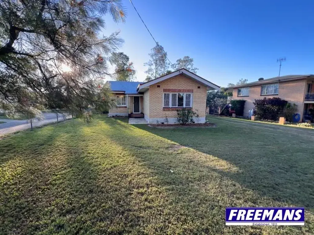 Wondai 3 Bedroom Solid brick with 1,012m2 fenced allotment
