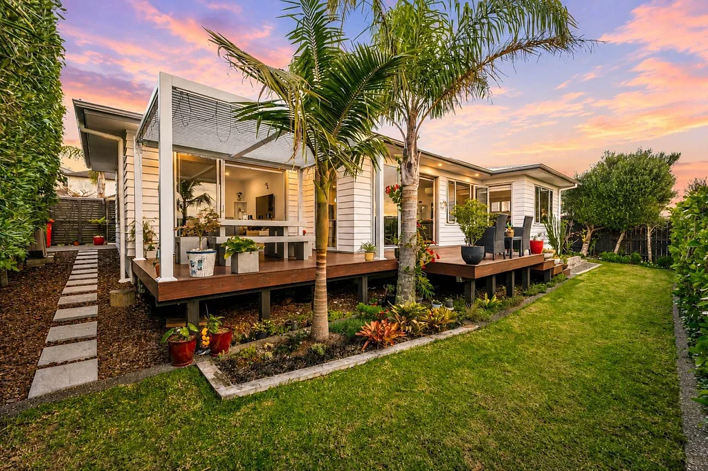 Millwater 4房  Exceptional Single Level Living with Views