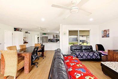 6 Lynette Court, Deception Bay, QLD 4508, 4房, 2浴, House