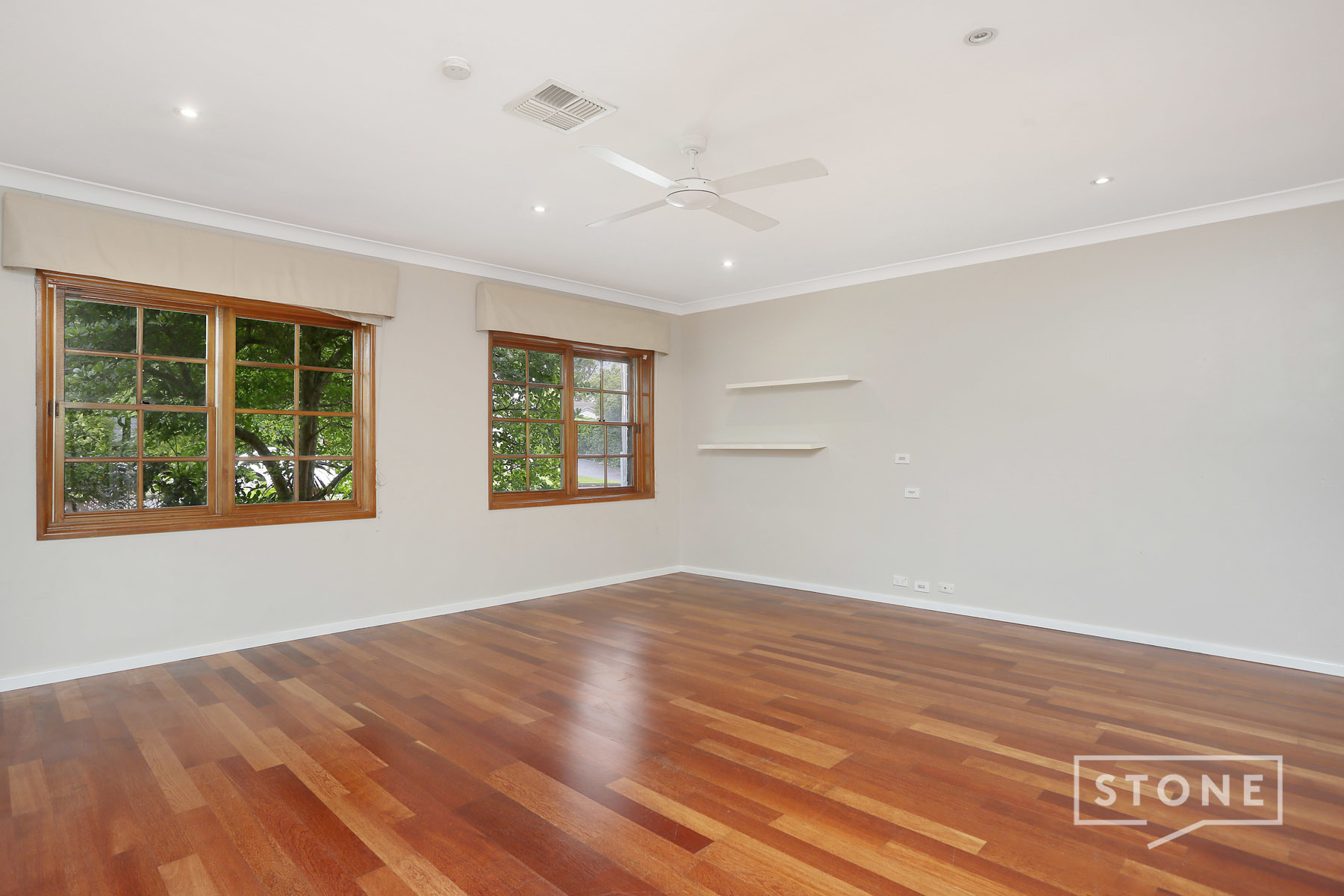 15 WHITE CEDAR DR, CASTLE HILL NSW 2154, 0部屋, 0バスルーム, House