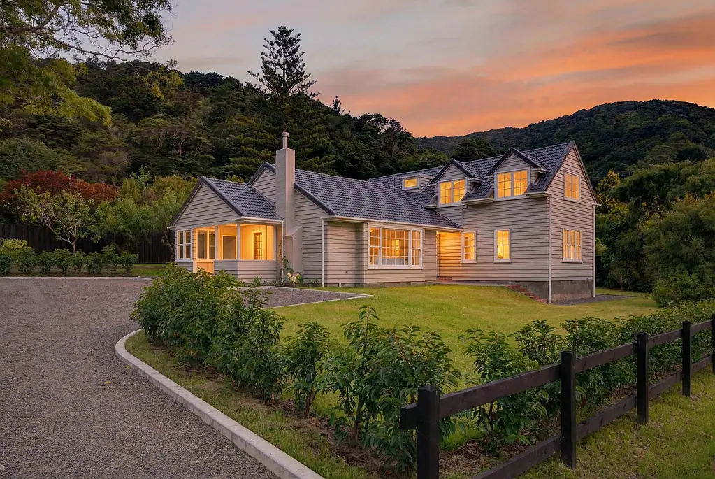 50 Cheviot Road, Eastbourne, Lower Hutt, Wellington